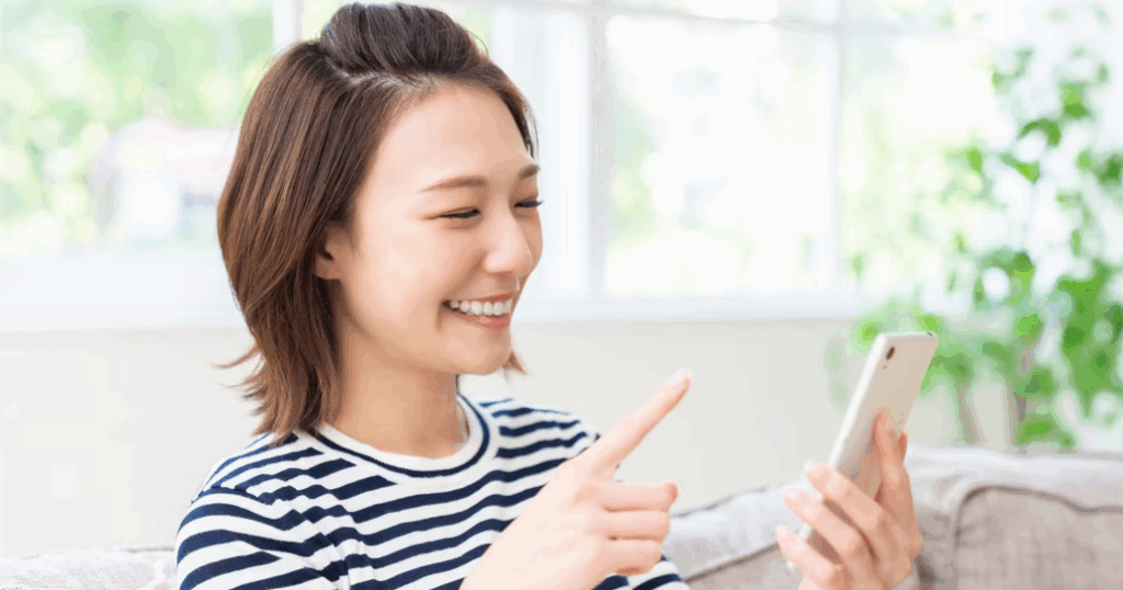 【月額980円で固定】楽天モバイルでギガを3GBまでに制限して使うやり方手順まとめ rakuten-mobile-smartphone-girl4-1024x538